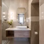 Sofia Boutique Apartments, Location By Bqa * ブダペスト